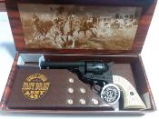  Réplique décorative Revolver Peacemaker .45 1873 1062-1M